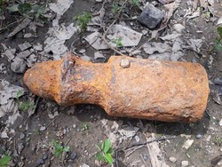 Polisi Evakuasi Mortir yang 2 Bulan Disimpan Warga di Pangkep Sulsel