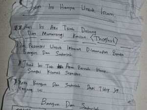 Polisi Temukan Surat Ancaman dari Terduga Teroris Penyerang Polsek, Ini Isinya Polisi Temukan Surat Ancaman dari Terduga Teroris Penyerang Polsek, Ini Isinya