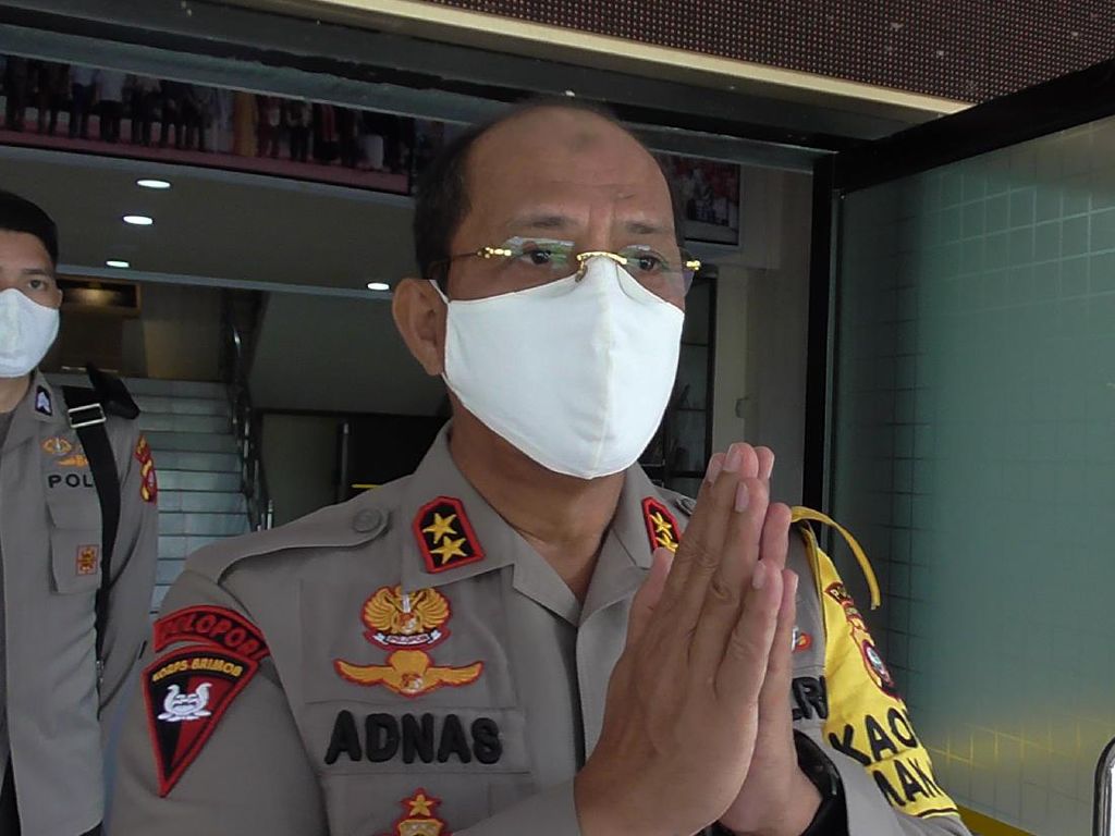 Jaga PSBB, Polda Gorontalo Kerahkan Pasukan di 7 Perbatasan Provinsi Jaga PSBB, Polda Gorontalo Kerahkan Pasukan di 7 Perbatasan Provinsi