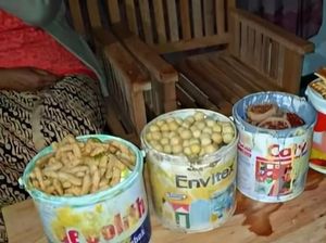 Banyak Netizen Terharu Melihat Kaleng Cat Isi Kue Lebaran Banyak Netizen Terharu Melihat Kaleng Cat Isi Kue Lebaran