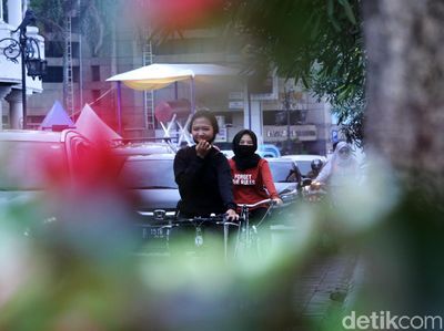 Dibuka Kembali, Ruas Jalan Asia Afrika-Braga Bandung Ramai Lagi