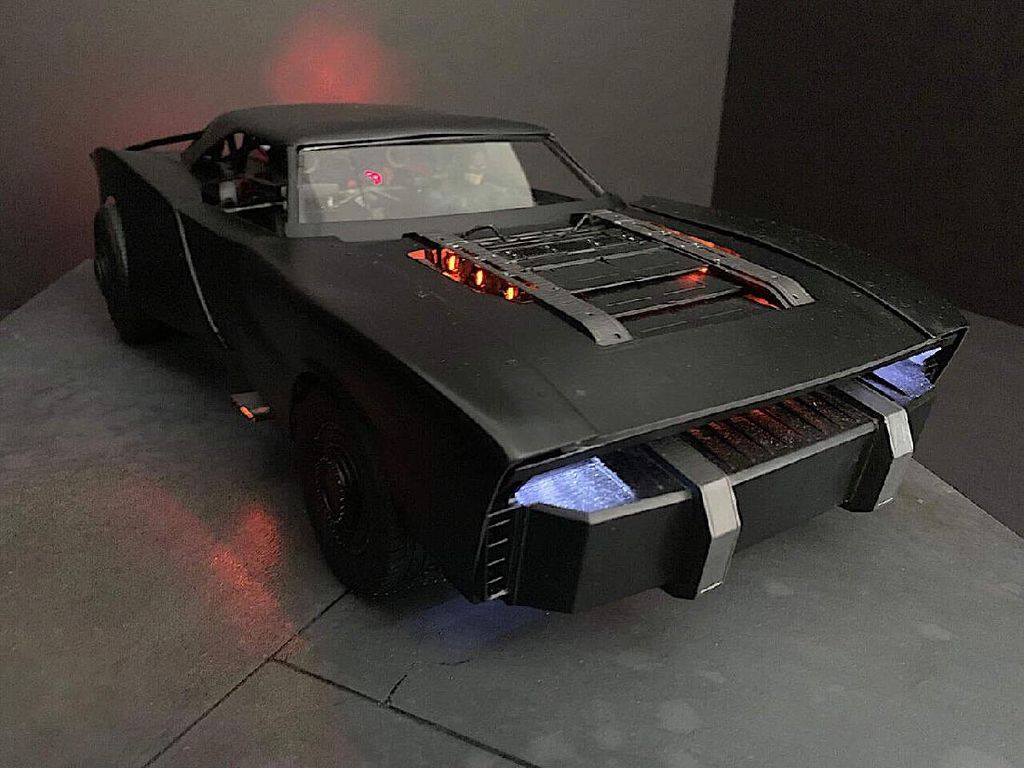 The Batman: Batmobile Terbaru Tampilkan Wujud Aslinya The Batman: Batmobile Terbaru Tampilkan Wujud Aslinya
