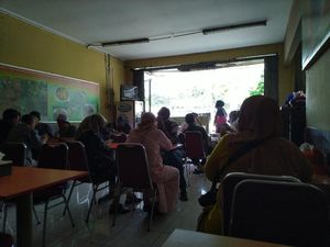 Layani Dine in, Tempat Makan di Bogor Ini Tak Patuhi Protokol Kesehatan