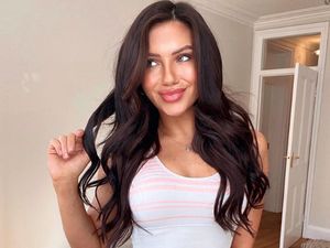 Alexandra Cane, Aktris yang Keluhkan Tak Bisa Berhubungan Seks saat Lockdown Alexandra Cane, Aktris yang Keluhkan Tak Bisa Berhubungan Seks saat Lockdown