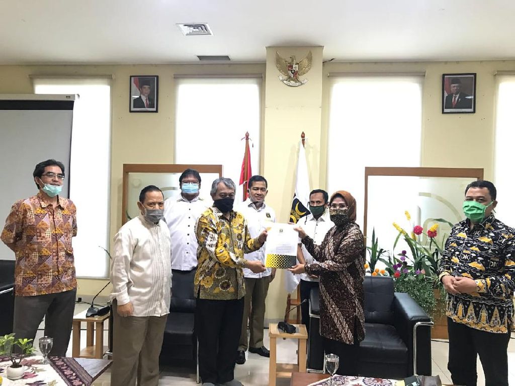 PKS Dukung Ratu Tatu-Pandji di Pilkada Kabupaten Serang PKS Dukung Ratu Tatu-Pandji di Pilkada Kabupaten Serang