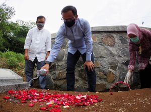 Hari Lahir Pancasila, Bima Arya Ziarah ke Makam Dokter Korban COVID-19
