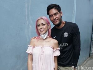 Pernikahan Diundur, Jessica Iskandar dan Richard Kyle Sibuk Main TikTok