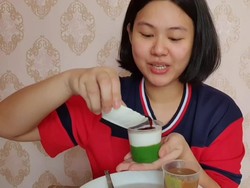 Review Makanan Kocak ala Netizen Lulusan Teknologi Pangan Ini Curi Perhatian