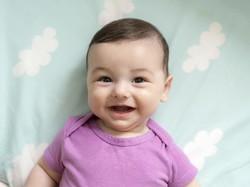 100 Nama Bayi Laki-laki Islami Terinspirasi Tokoh Muslim