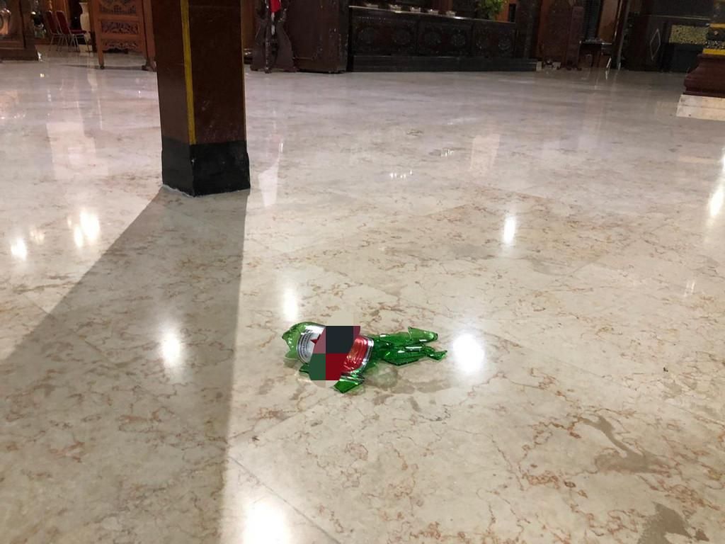 Anggota DPRD Tulungagung yang Ngamuk dan Banting Botol Bir Kader PDIP Anggota DPRD Tulungagung yang Ngamuk dan Banting Botol Bir Kader PDIP