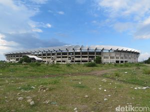 Stadion Barombong: Jadi Tempat Sapi Makan dan Lokasi Pacaran