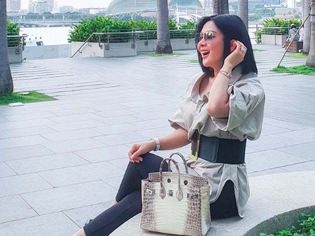 Syahrini Tak Berikan Jalan Damai untuk Lia Ladysta Syahrini Tak Berikan Jalan Damai untuk Lia Ladysta