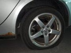 Viral! Mobil Jurnalis Dikempesin Polisi Saat Demo George Floyd