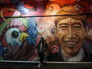 Mural di Solo Hanya Bisa Dilihat di Malam Hari