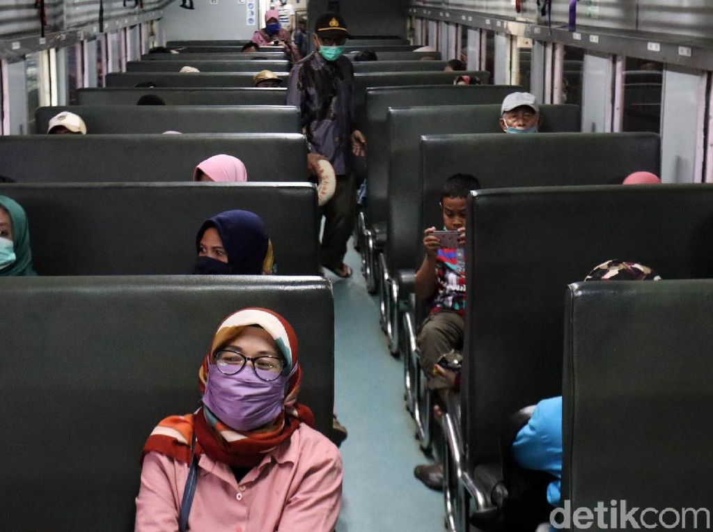 Bakal Beroperasi Saat New Normal, Pesan Tiket Kereta Api Cuma Bisa Online Bakal Beroperasi Saat New Normal, Pesan Tiket Kereta Api Cuma Bisa Online
