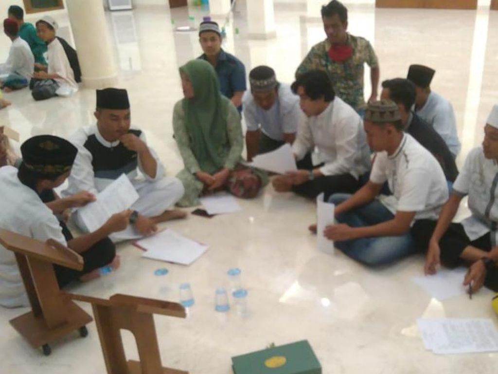 Akhir Kisah 5 Pengeroyok Marbot Masjid di Palembang Saat Bangunkan Sahur Akhir Kisah 5 Pengeroyok Marbot Masjid di Palembang Saat Bangunkan Sahur