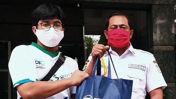 Bantuan Sembako untuk Warga Terdampak COVID-19