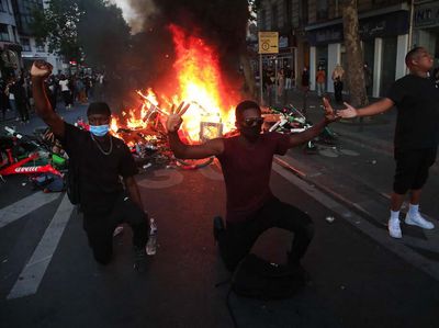Menjalar ke Paris, Unjuk Rasa Dukung George Floyd Berujung Rusuh