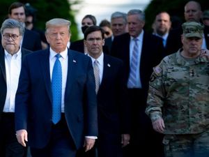 Eks Kepala Militer AS Kritik Cara Trump dalam Meredam Demo George Floyd