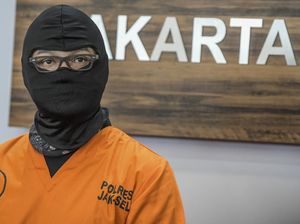 Artis Dwi Sasono Jalani Rehabilitasi di RSKO Selama 3 Bulan Artis Dwi Sasono Jalani Rehabilitasi di RSKO Selama 3 Bulan