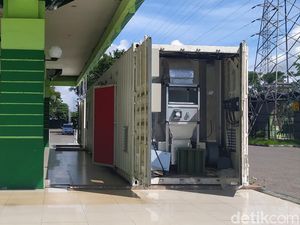 Sidoarjo Dapat Bantuan Alat Fix PCR yang Mampu Swab 500 Orang per Hari