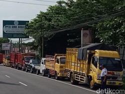 New Normal Pemkab Klaten, Antrean Kendaraan Uji Kir Mengular