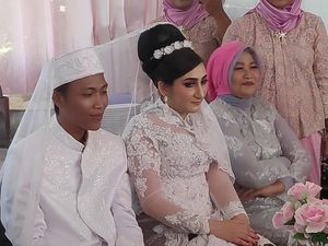 Foto Bule Turki Viral Buka Kabar Sedih Setelah Dinikahi Bambang, Tukang Sapu Foto Bule Turki Viral Buka Kabar Sedih Setelah Dinikahi Bambang, Tukang Sapu