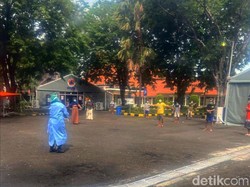 23 Pasien Positif Corona di RS Darurat Jatim Rutin Senam Usir Kejenuhan