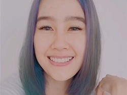 Ardina Rasti Tulis Pesan Menohok ke Netizen yang Kritik Rambut Gulalinya