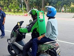 Ojol Mau Pakai Sekat: Motor Tak Seimbang, Keselamatan Malah Bisa Terancam