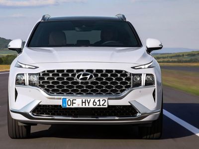 Melihat Lebih Dekat Hyundai Santa Fe Berteknologi Hybrid