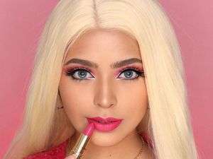 Jharna Bhagwani Makeup Bak Barbie, Beri Pesan Inspiratif untuk Wanita Jharna Bhagwani Makeup Bak Barbie, Beri Pesan Inspiratif untuk Wanita