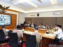 Webinar Kemendagri dan Kemenpan RB, Bupati Anas Paparkan Skema New Normal