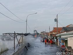 Waspada Lur! Cuaca Ekstrem Diprediksi Landa Pantura-Solo Raya 2-4 Februari