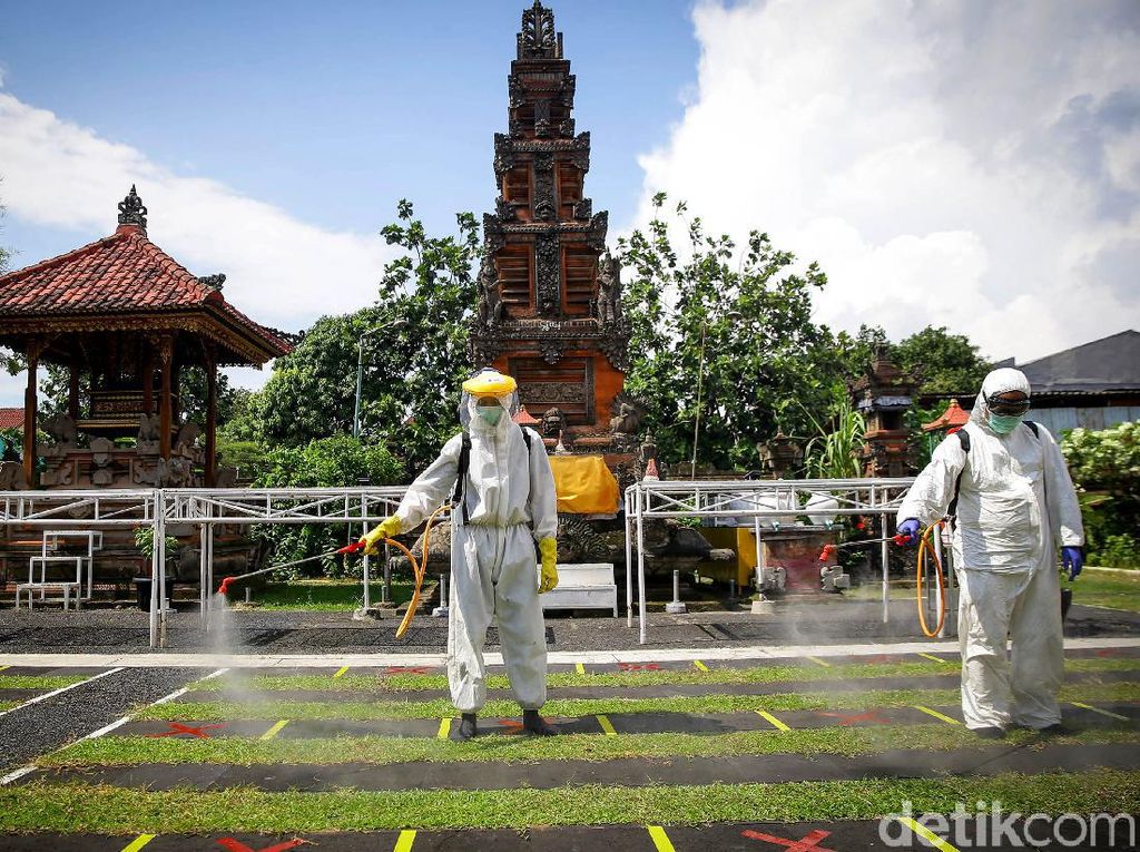Penerapan Protokol Kesehatan di Pura Kerta Jaya Tangerang Penerapan Protokol Kesehatan di Pura Kerta Jaya Tangerang