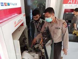 Dramatis! Kapolsek Cileungsi Kejar hingga Duel dengan Pembobol ATM