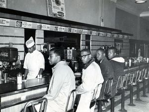 Duduk di Restoran Jadi Aksi Protes Populer Lawan Rasisme di Amerika