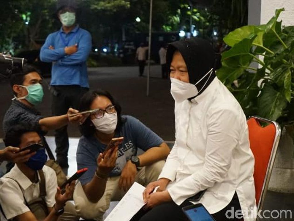 Cerita Risma Ajak Doa Bersama Lewat Virtual agar Pandemi COVID-19 Berakhir Cerita Risma Ajak Doa Bersama Lewat Virtual agar Pandemi COVID-19 Berakhir