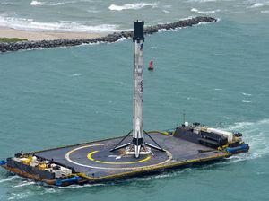 Habis Antar Astronaut, Roket SpaceX Sukses Balik Lagi ke Bumi