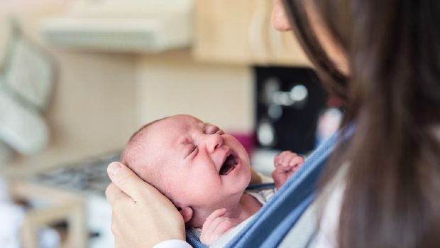 Kenapa Bayi Baru Lahir Sering Menangis Di Malam Hari