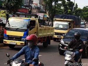 Jalan Juanda Arah Jakarta Mulai Macet