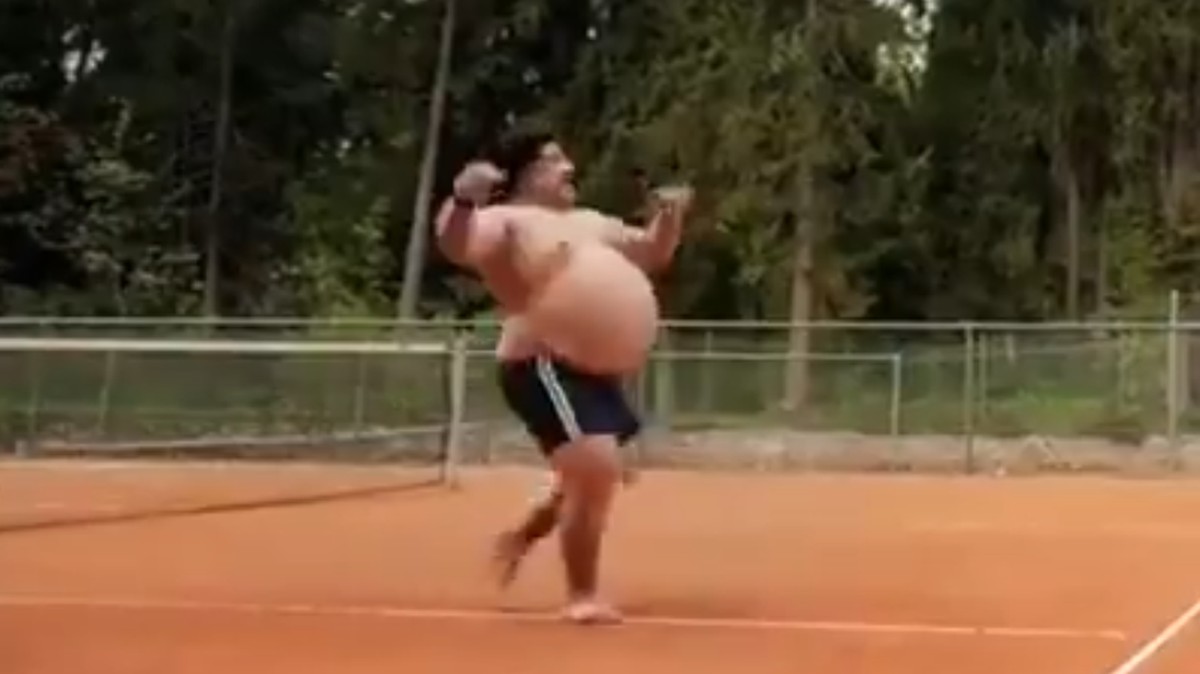 Potongan video viral yang disebut-sebut sebagai Maradona gendut.