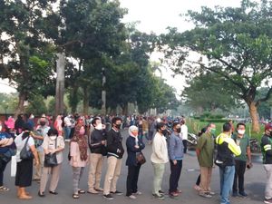 Dear Pak Polisi, Ini Saran Netizen untuk Hindari Antrean Panjang Pelayanan SIM