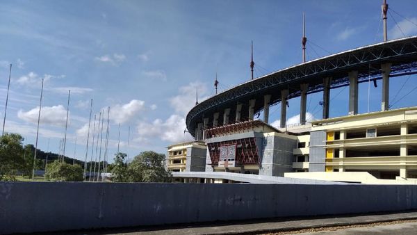 Wajah Stadion Palaran yang Tak Lagi Rupawan