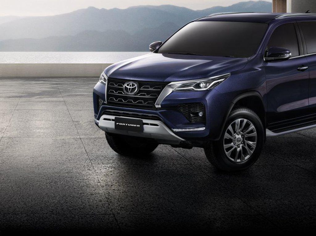 Dites Tabrak, Toyota Fortuner Terbaru Dapat Nilai Sempurna Dites Tabrak, Toyota Fortuner Terbaru Dapat Nilai Sempurna