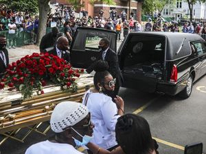 Pemakaman George Floyd Dihadiri Ratusan Pelayat