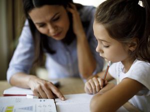 Curhat Emak-emak Bekerja, Saat Anak Sekolah Online Tanpa Ada Ortu