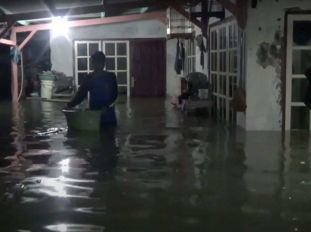 Update Banjir Jalur Pantura: Ketinggian Muka Air di Subang 4,8 Meter Update Banjir Jalur Pantura: Ketinggian Muka Air di Subang 4,8 Meter