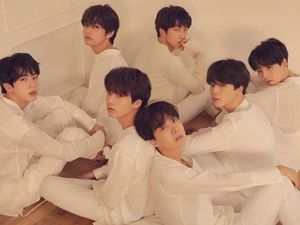 Terinspirasi BTS, ARMY Ikut Berdonasi Rp 14 M untuk Black Lives Matter Terinspirasi BTS, ARMY Ikut Berdonasi Rp 14 M untuk Black Lives Matter