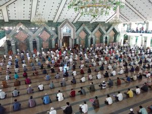 Lokasi Sholat Gerhana di Makassar, MUI Sulsel Gelar di Masjid Al-Markaz Lokasi Sholat Gerhana di Makassar, MUI Sulsel Gelar di Masjid Al-Markaz